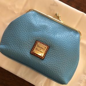 Dooney & Bourke small purse